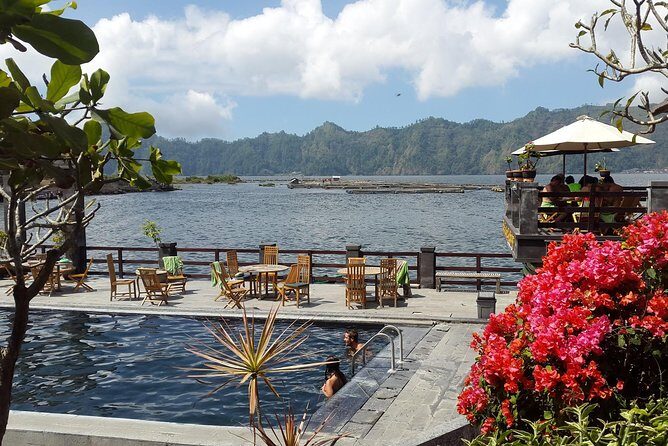 Mt Batur Sunrise, Breakfast & Natural Hot Springs - The 1–2am style start: how pickup and darkness shape your morning