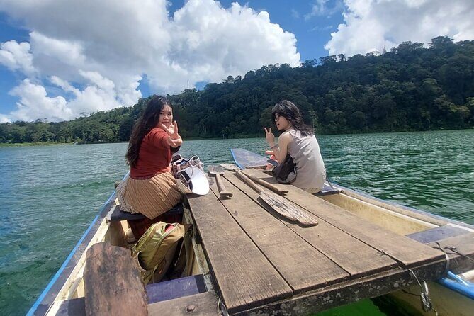 Munduk Twin Lake Jungle Trek with Sacred Forest Temples&Canoeing - Canoeing on a Traditional Wooden Canoe: Calm Water, Big Views