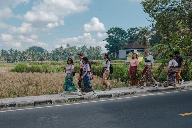 Myth of Pejeng Walking Tour - Meeting point and the 8:30 am start in Bedulu