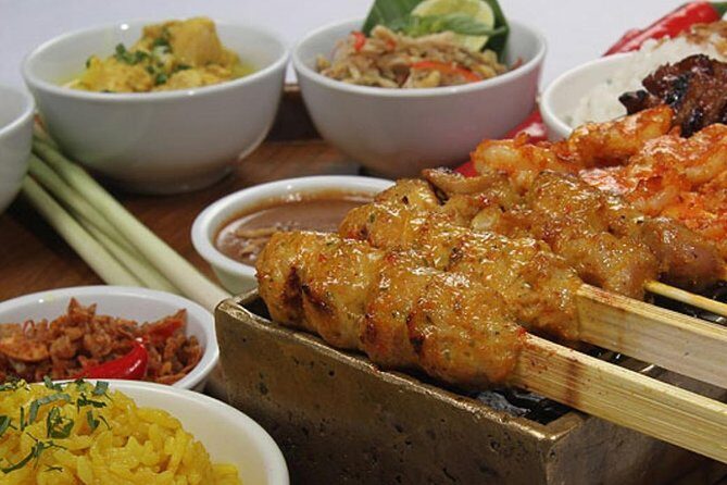 Nia Bali Seminyak Cooking Class - Group vibe: lively, social, and organized