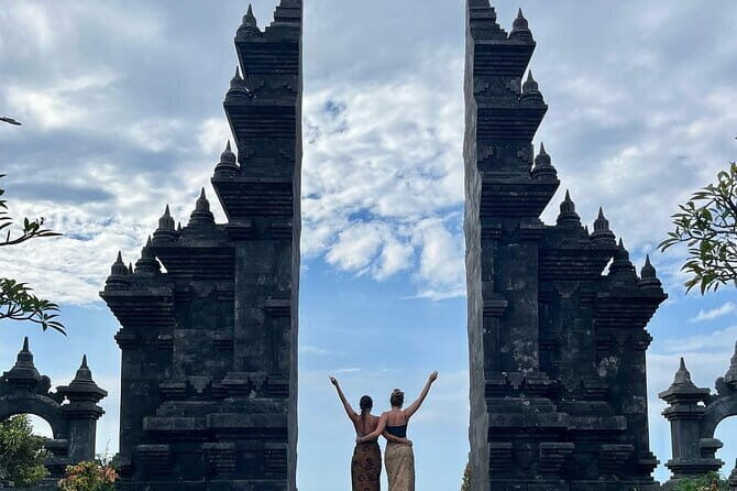 North Bali highlights: Buddhist temple, Waterfall & hot spring - Key highlights (quick read)