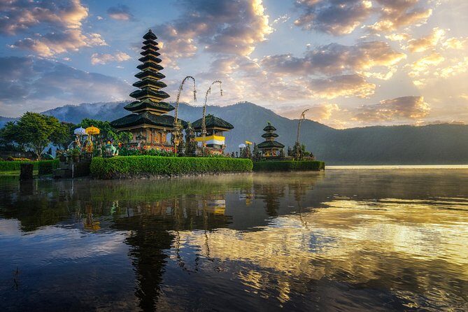North Bali: Sekumpul Waterfalls and Ulun Danu Temple Tour - The Morning Start and North Bali Logistics (Why Timing Matters)