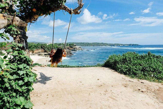 Nusa Lembongan Instagram Tour: The Most Famous Spots (Private & All-Inclusive) - Dream Beach on the South Coast: White Sand, Cliffs, and Reef Views