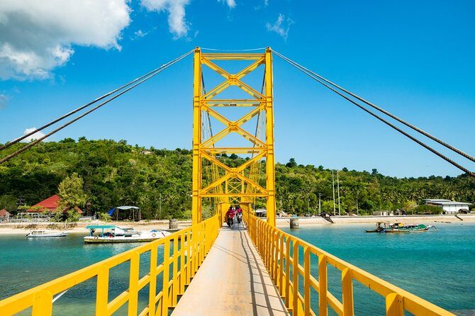 Nusa Lembongan Island: Snorkeling & Mangrove Forest Day Tour - Rooftop lunch with an ocean view (and why that matters)