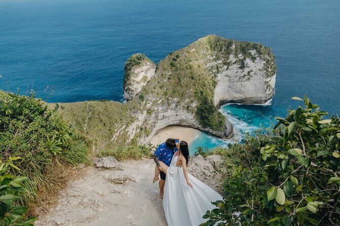 ️ Nusa Penida Instagram Tour: The Most Famous Spots (Private All-Inclusive) - Diamond Beach (Pantai Diamond): swim time first, then photo stairs