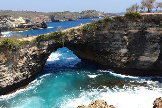 Nusa Penida Island Beach Tours with Snorkeling From Bali - Sea conditions, manta chances, and what to do if things feel bumpy