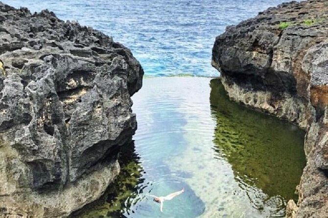 Nusa Penida One Day Trip with All-inclusive - Stop 4: Crystal Bay — white sand, and the snorkeling decision