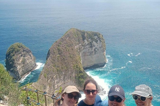 Nusa Penida Snorkeling at Manta Bay and Land Tour (inclusive) - Group size and attention: what to expect with a capped outing