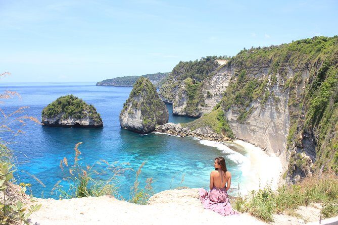 Nusa Penida Tembeling Natural Pool Tour (Private & All-Inclusive) - Tembeling Beach and Natural Pool: stairs, sea views, and a real workout