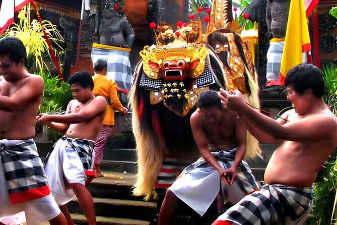 Nusa Penida Tour - Lunch, water, and the hidden value of being kept on schedule