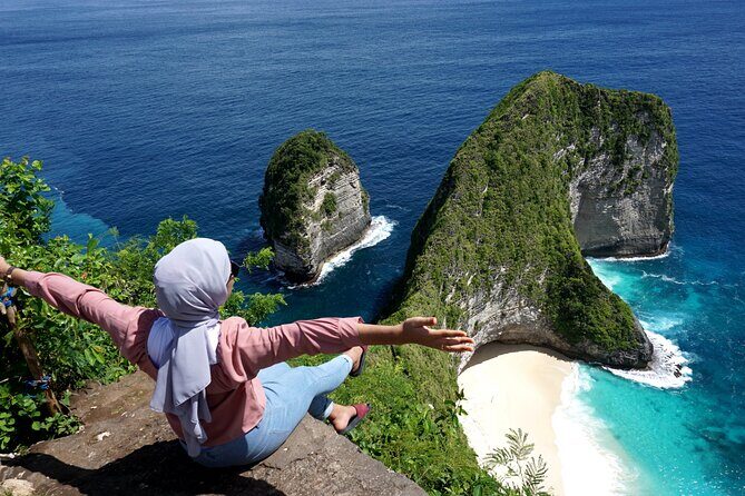 One Day Snorkeling Trip & West Tour Nusa Penida by Penidago - Lunch, water, gear, towels, and the value check