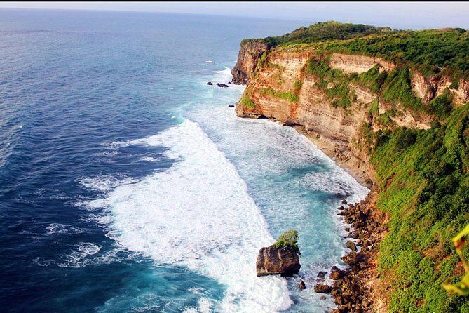 Padang-padang Beach and Kecak Firedance at Uluwatu Temple - Who Should Book This and Who Should Think Twice