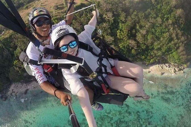 Paragliding Bali at Uluwatu Cliff with Photos/Videos - Launch and first view: flying above the Uluwatu cliffs