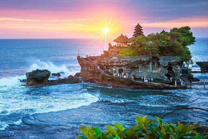 Private Arrival Transfer: Bali Airport to Hotel with Minibus Toyota HiAce up to 12 Pax - Meeting your driver at Ngurah Rai without taxi confusion