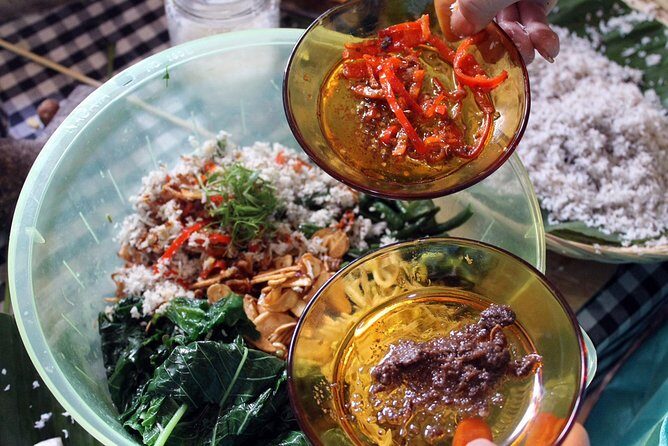 PRIVATE Authentic Balinese Cooking Class in Ubud at Putu's Home - Why Putu’s Ancestral Compound Feels More Like Family Than Tour Time