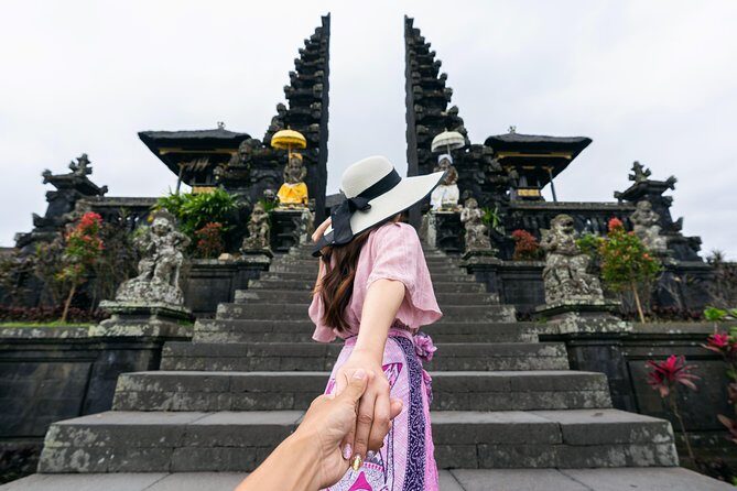 Private Bali Tour: Kintamani Volcano and Besakih Temple - Tegenungan Waterfall: jungle views plus a decision to make