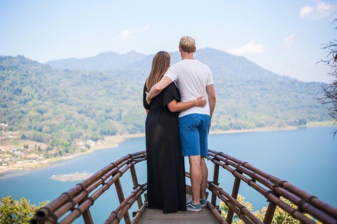 Private Bali Tour: The Most Scenic Places - Handara Gate: smoky hills and a fast, iconic photo window