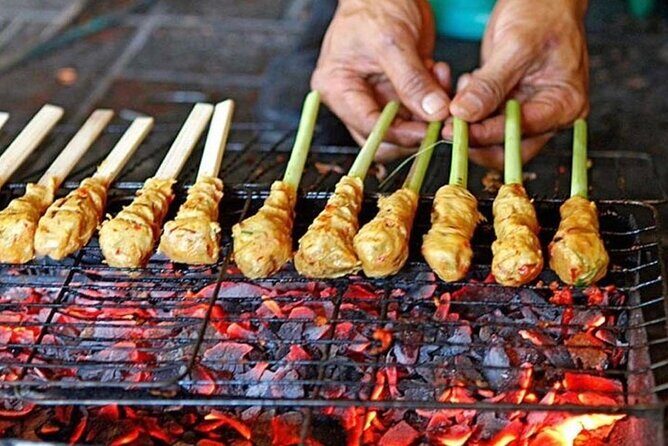 Private Balinese Cooking Class and Balinese house -All inclusive - Hotel Pickup, Small Group Size, and the Role of Your Guide