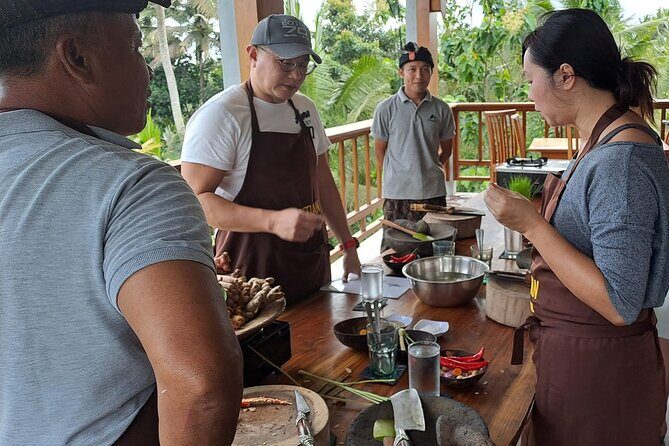 Private Balinese Cooking Class in Ubud at Santika's Home - Santika’s home kitchen in Pesalakan: the setting that changes the lesson