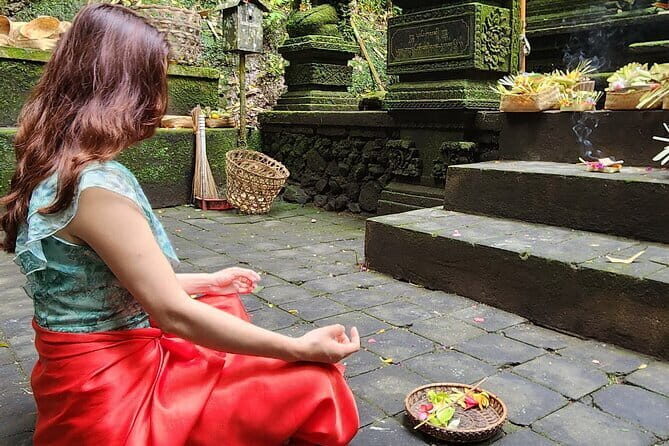 Private Balinese Purification in Holy Water at Temple with Local - The Tegalalang stop: a calmer contrast after the ceremony