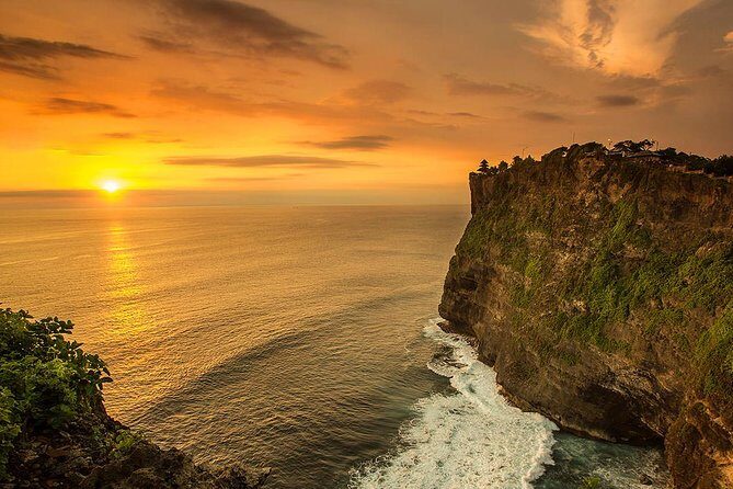 Private Car Charter - Explore Best of Bali - Batuan Village: Traditional Balinese House and Batuan Temple