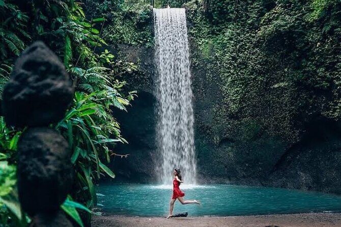 Private Day Tour To Waterfalls And Ubud Sightseeing - Celuk Village: the silver and gold craft lane in a short visit