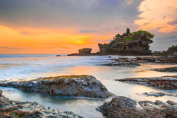 Private Full Day Tour: Best UNESCO Sites in Bali - Lunch buffet and the luwet coffee stop: the breaks that keep the day sane