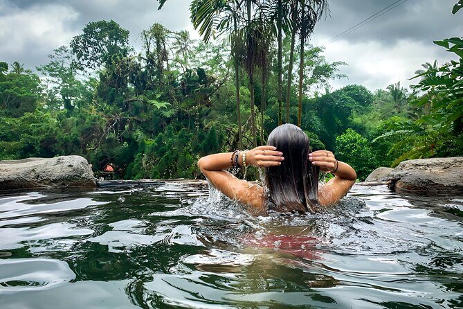 Private Full-Day Tour: Ulun Danu Beratan Temple, Jatiluwih and Tanah Lot Temple - Taman Ayun Temple: A Temple Complex You Walk Through, Not Just Around