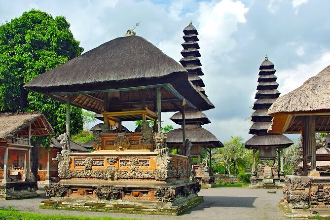 Private Full-Day Tour: Ulun Danu Beratan Temple, Jatiluwih and Tanah Lot Temple - Jatiluwih Green Land: UNESCO Rice Terraces at a Scale You Can Feel