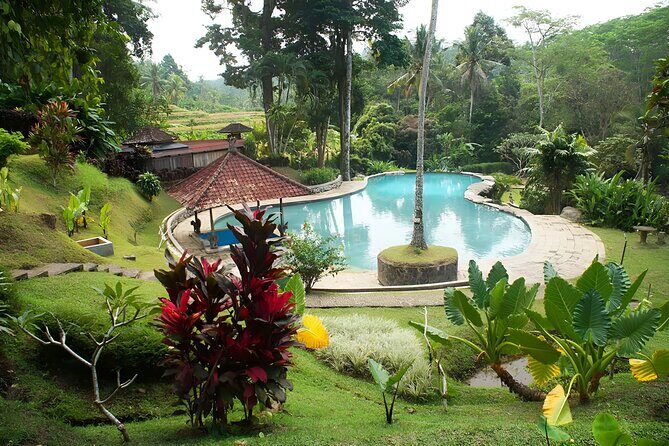 Private Full-Day Tour: Ulun Danu Beratan Temple, Jatiluwih and Tanah Lot Temple - Penatahan Hot Springs: Warm Water Plus Stairs You Should Plan For