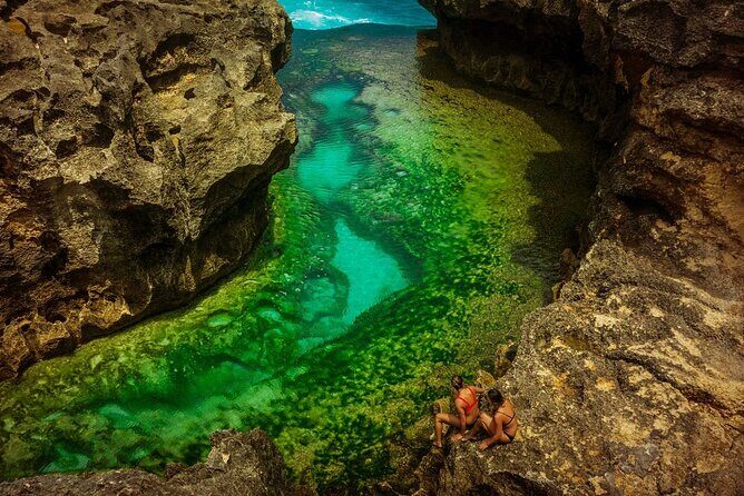 Private Full-Day West Tour Nusa Penida All Inclusive from Bali - Angel’s Billabong: sea-view cliffs and puddle pools