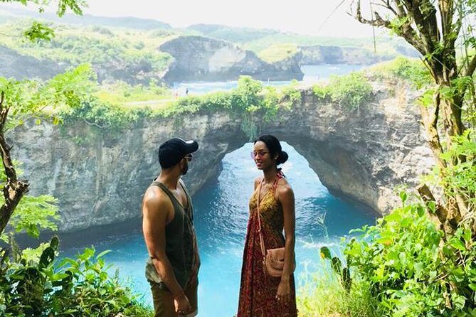 Private Instagramable West Nusa Penida Tour - Pasih Uug (Broken Beach): Photos, caves, and that sea-below feeling