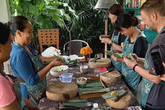 Private Javanese Cooking Class with Dotty in Tumbak Bayuh, Canggu - What you’ll cook: corn fritters and soya chicken, plus seasonal swaps