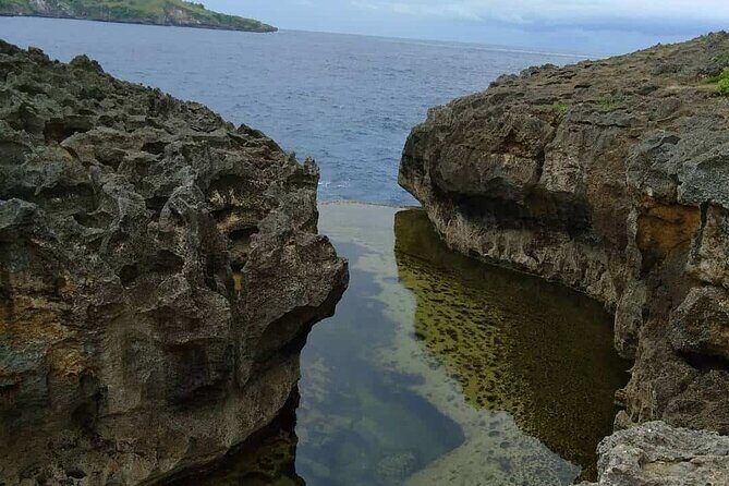 Private Nusa Penida Snorkeling Tour - Kelingking Beach: classic views, plus a lunch stop that breaks the day up