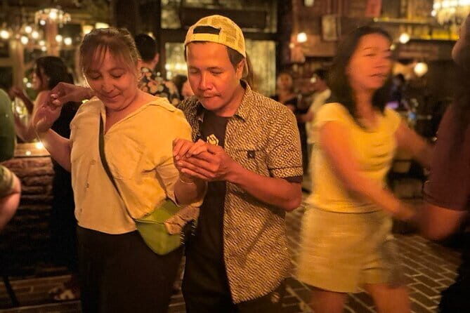 Private Salsa and Bachata Dance in Bali - Picking the venue: how the host helps you avoid the wrong crowd