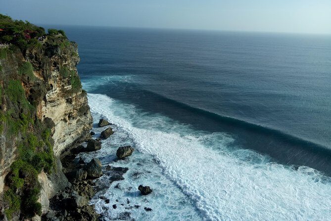 Private Tour Bali Beaches and Uluwatu Temple with Dinner - Jimbaran Bay Seafood BBQ: Candlelight Dinner With a Beach-Facing Feel
