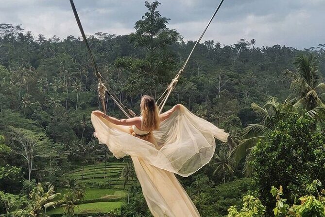 Private Tour Bali: Lempuyang Temple / Gate of Heaven, tirtagangga, waterfall. - Coffee plantation + rice terrace overlap: a relaxed, flexible afternoon slot