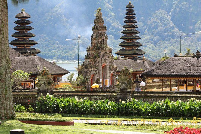 Private Tour: Bali Temples, Hidden Waterfall and Handara Gate - Taman Ayun Temple: The Royal Temple Garden Approach