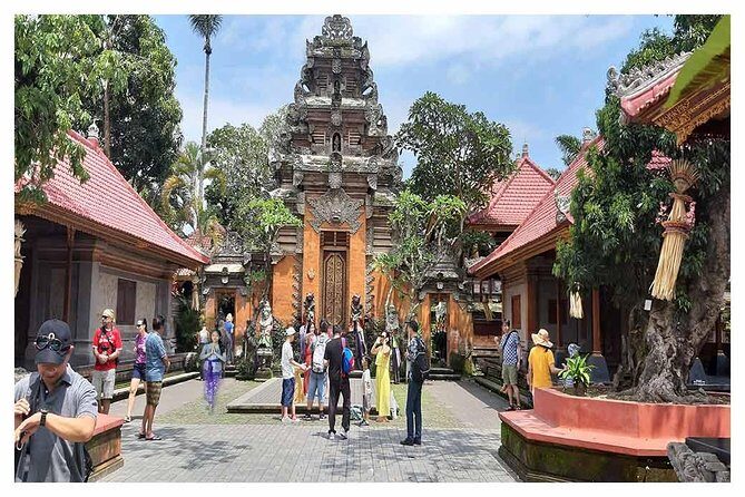 Private Tour: Batuan Temple, Tegenungan Waterfall, Elepahant Cave Free transport - Stop 5: Ubud Palace and why Puri Saren Agung matters