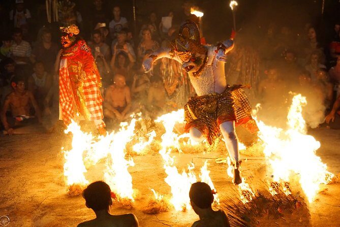 Private Tour: Highlights Uluwatu Temple & Southern Beaches Bali - Uluwatu Temple at Sunset: Monkeys, Views, and Kecak