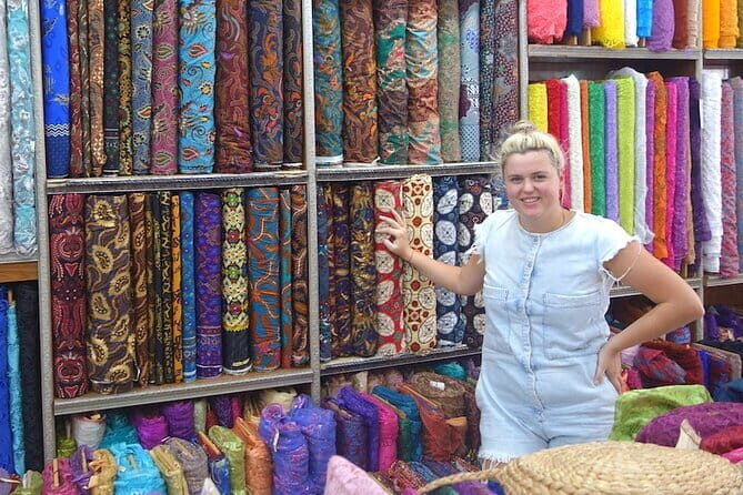 Private Tour of Ubud Art Village from Bali - Lunch, Coffee/Tea, and Bottled Water Keep the Day Enjoyable