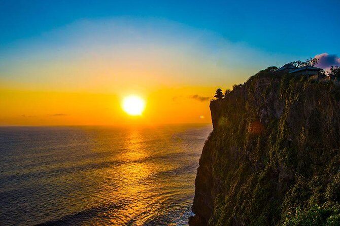 Private Tour Rafting Uluwatu Kecak Dance Sunset and Dinner in Jimbaran Bay - Ayung Dewata Rafting on Ayung River: adrenaline with a built-in warm-up