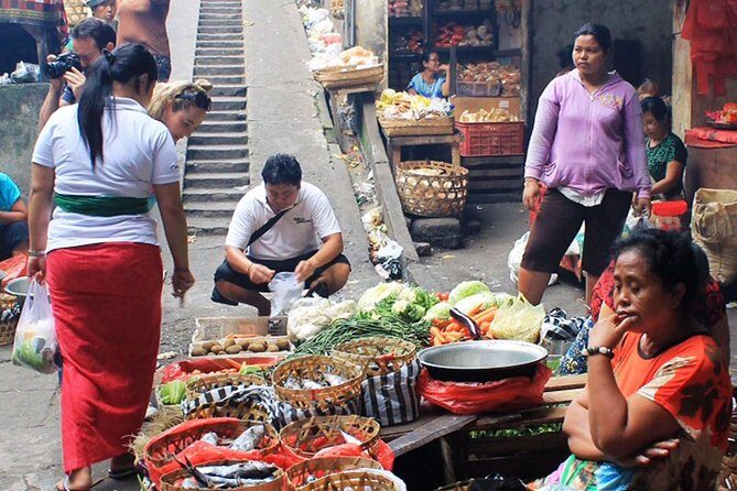 PRIVATE Ubud Market Tour & Balinese Cooking Class with Putu - Key highlights