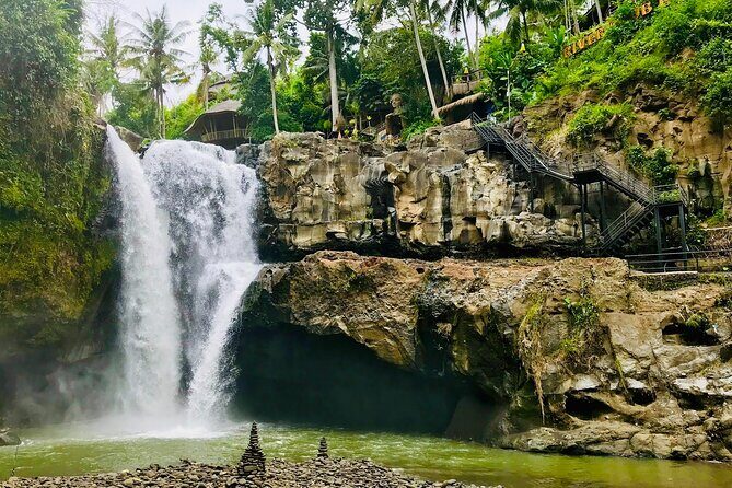 Private Ubud Tour: Monkey Forest, Waterfall & Rice Terrace - Tegalalang Rice Terrace: Iconic Views With Real Photo Time