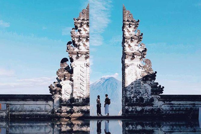 PrivateTour Lempuyang Temple - Gate of Heaven Instagram favorites - How the guide experience can change the day