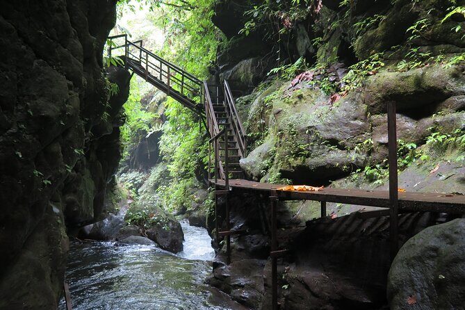 Quad or Buggy Tour with Canyon Tubing Adventure in Bali - Lunch Break: Hot Buffet Fuel + Real Recovery Time