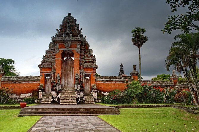 Royal Family Temple, Monkey Forest, and Tanah Lot Sunset Tour - What Makes This Tour Work: Transfers, Tickets, and a Real Pace