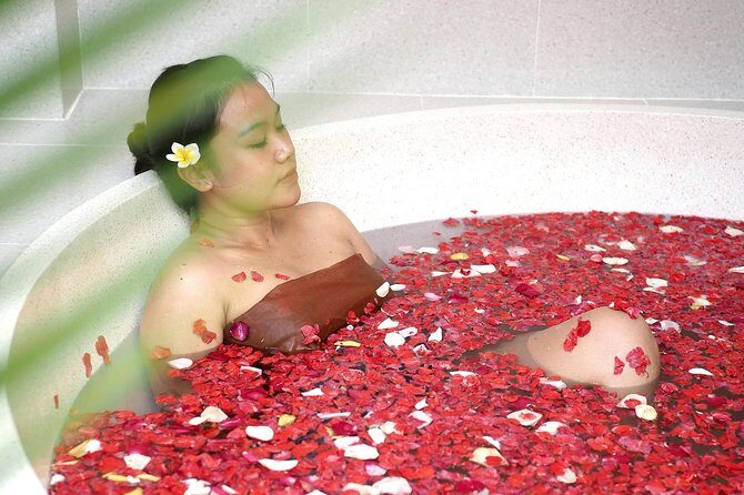 Royal Traditional Lulur Balinese Massage 2 hours Spa At Nusa Dua Bali - Thalasso Foot Wash and Ginger Tea: The Calm Start That Works