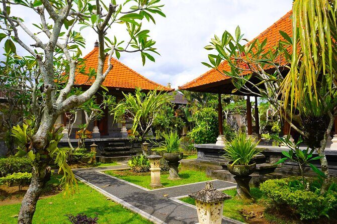 Rural Charm of Bali Tour - Lunch in a Thatched Pavilion: Food Meets the Rice Fields