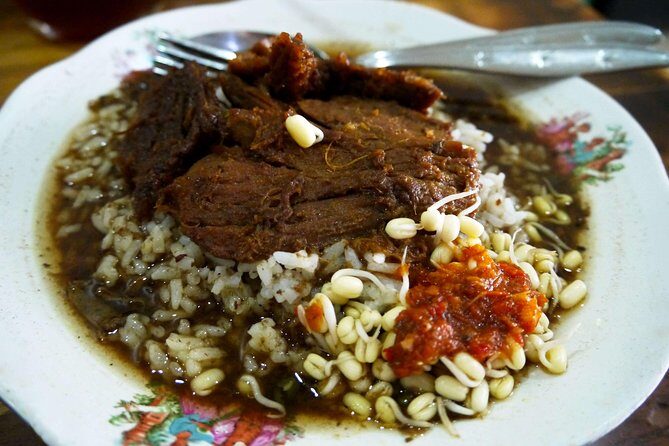 Seminyak Indonesian Food Tour - Warungs, not showrooms: how the food experience feels on the ground